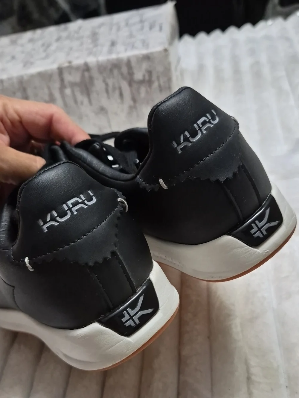 Kuru Cloud Roam Men's Sz 10 M Orthopedic Sneakers